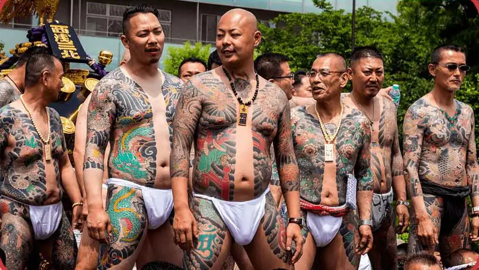 yakuza japonais portant un Rokushaku Fundoshi 