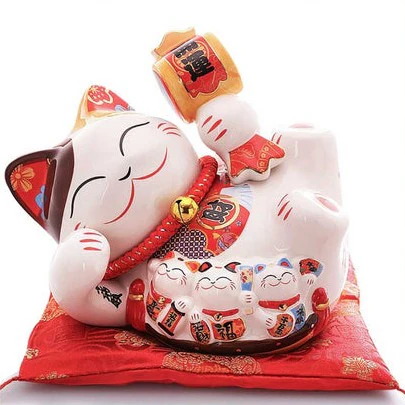 large maneki neko