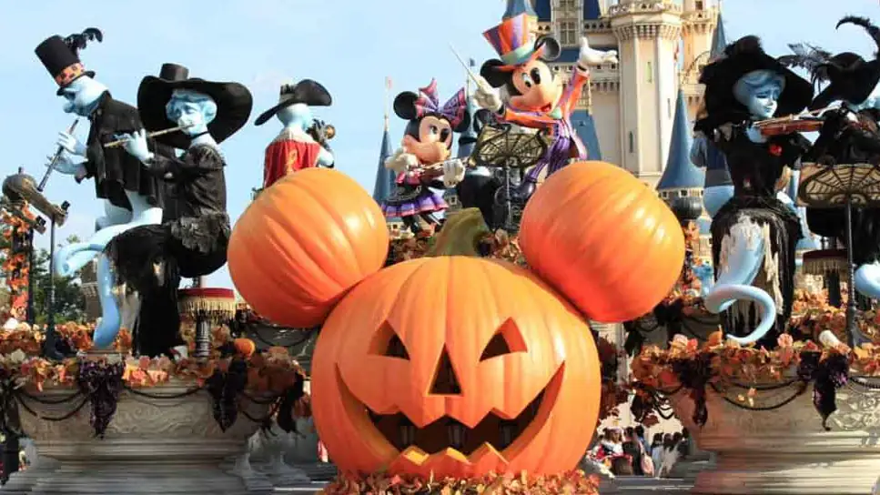 disney halloween in Japan with a mickey pumpkin